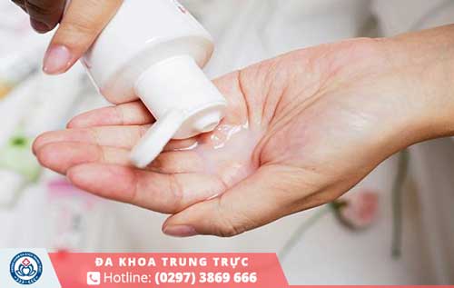 Thuốc rửa phụ khoa dùng nhiều có tốt không ? 